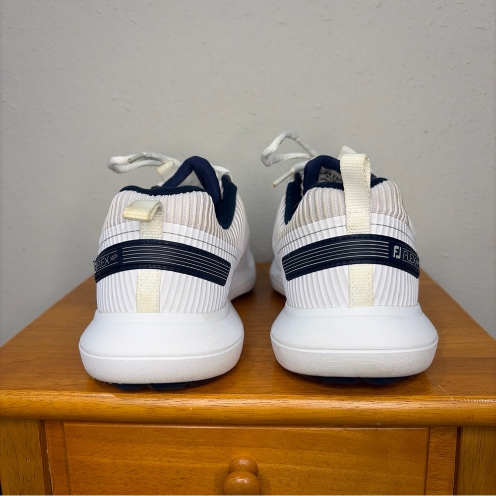 Footjoy Golf Shoes Spikeless Flex XP Mens Size 9.5 White Blue FJ 56250 Sneakers - Picture 6 of 14